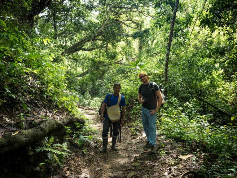 Avec Isaias, guide indigène de Sierraventur Travel