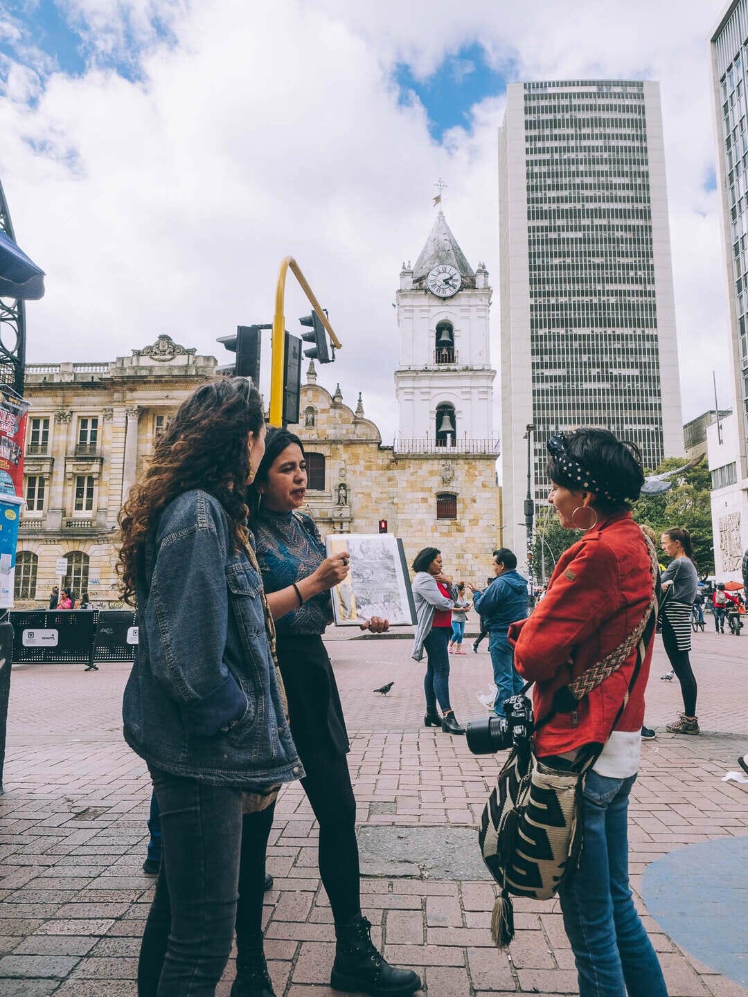 El Mejor City Tour En Bogotá: La Visita Guiada Para Entender A Colombia ...